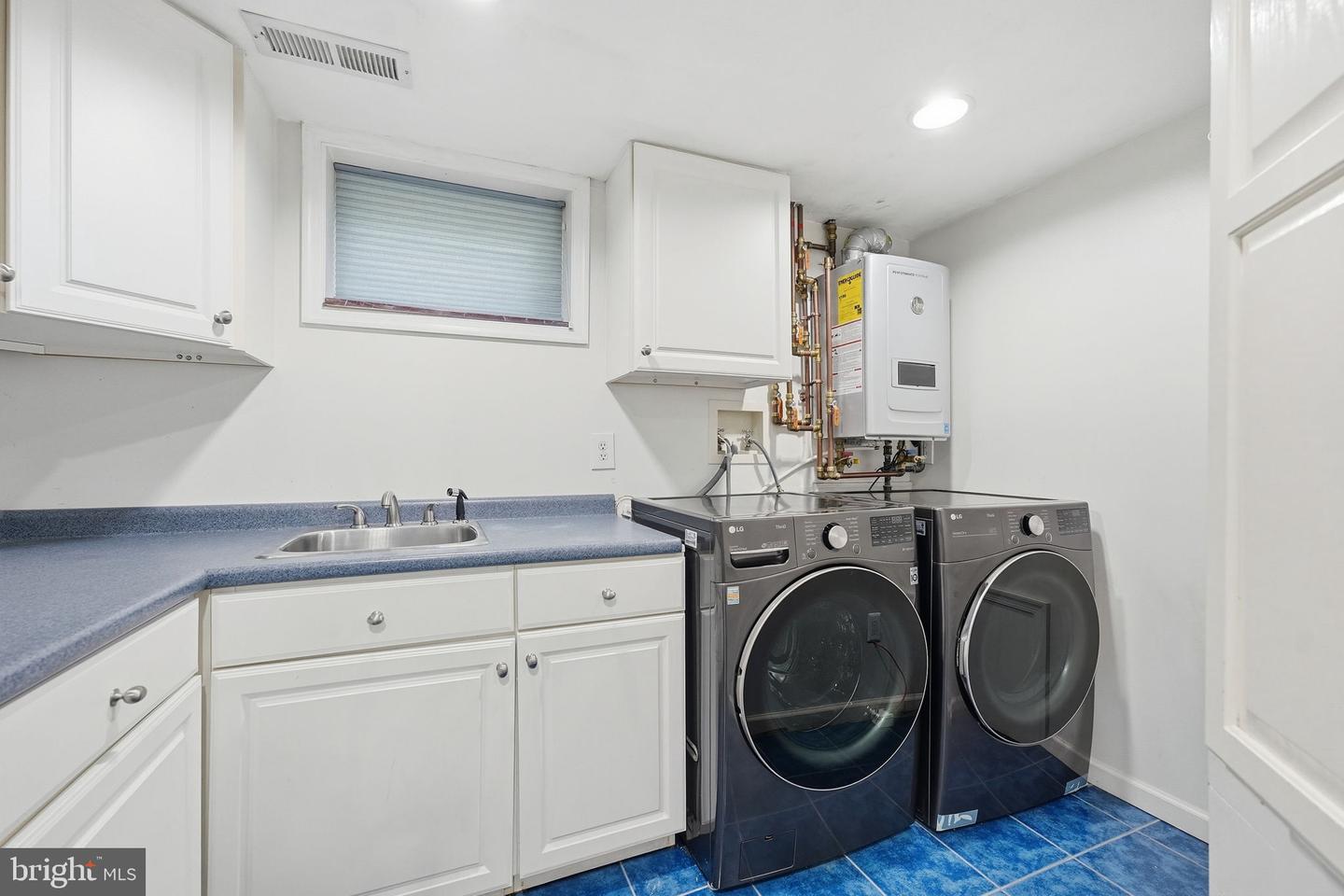 8411 Leland Rd Property Photo 40