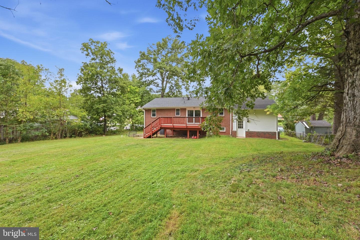 8411 Leland Rd Property Photo 54