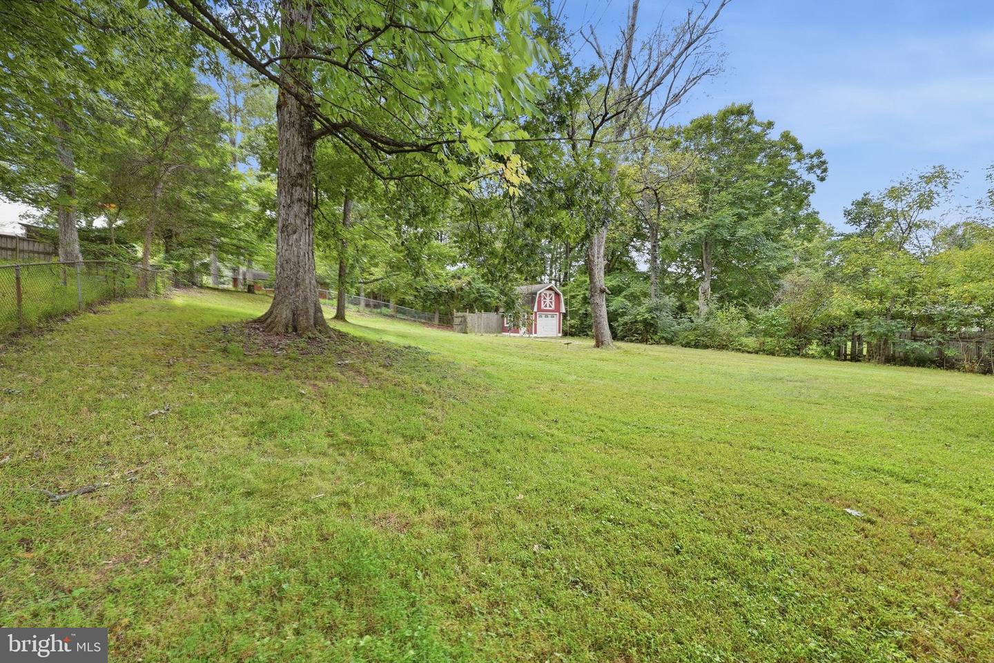 8411 Leland Rd Property Photo 56