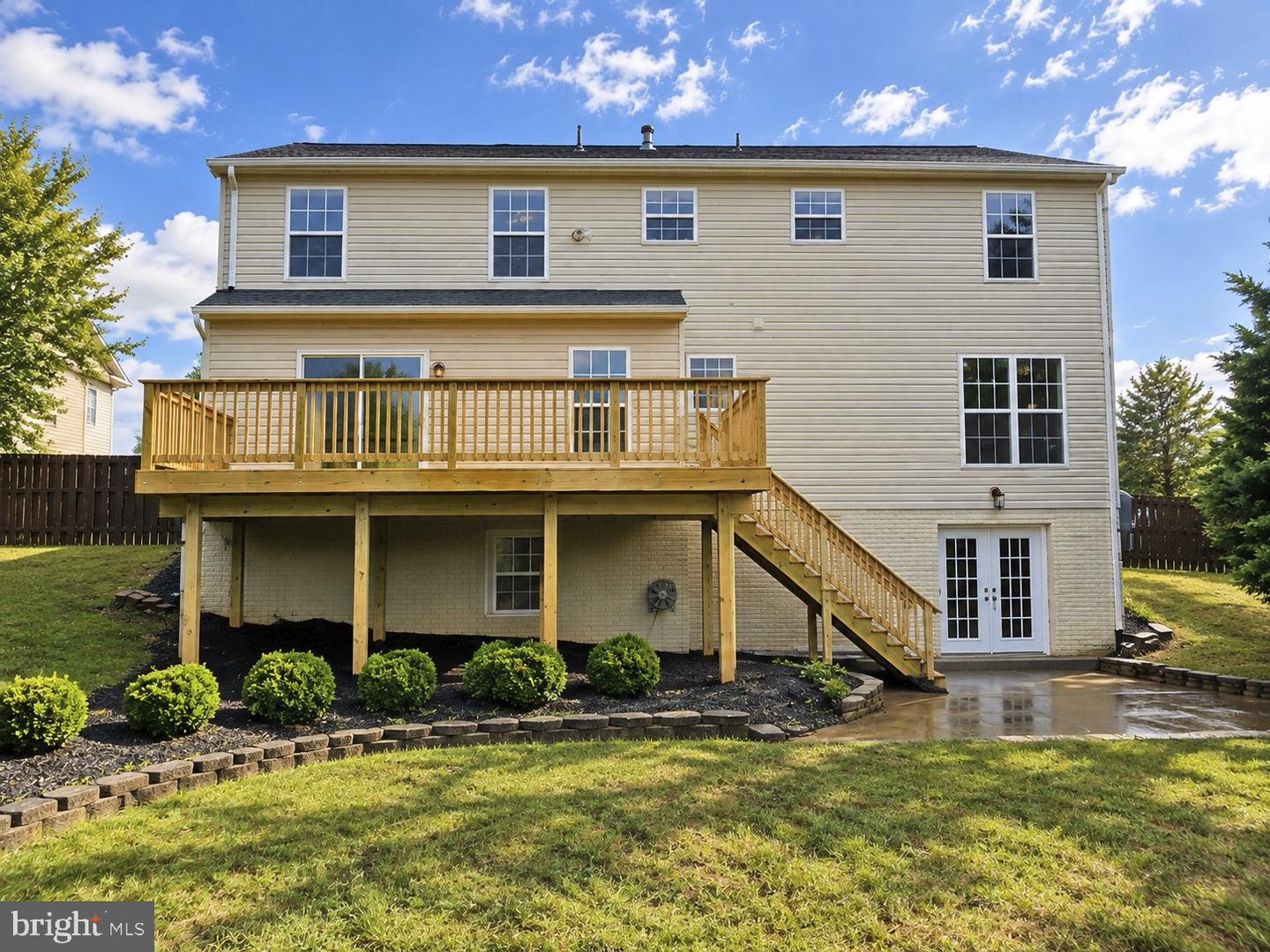 13116 Queensdale Dr Property Photo 6