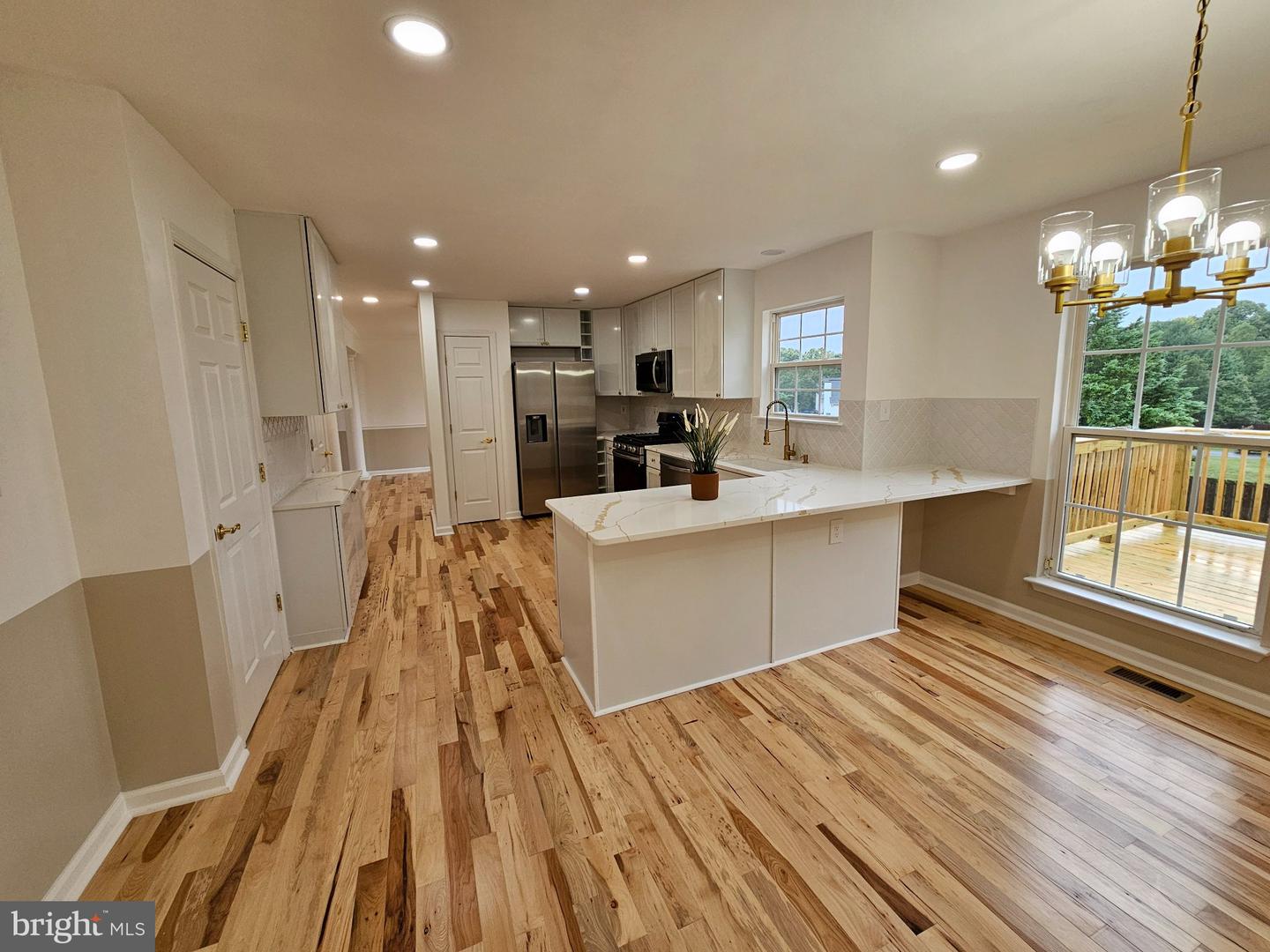 13116 Queensdale Dr Property Photo 17