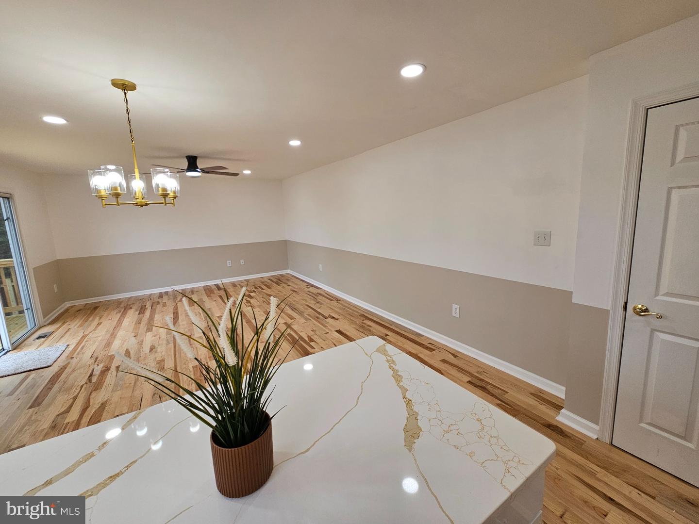 13116 Queensdale Dr Property Photo 27
