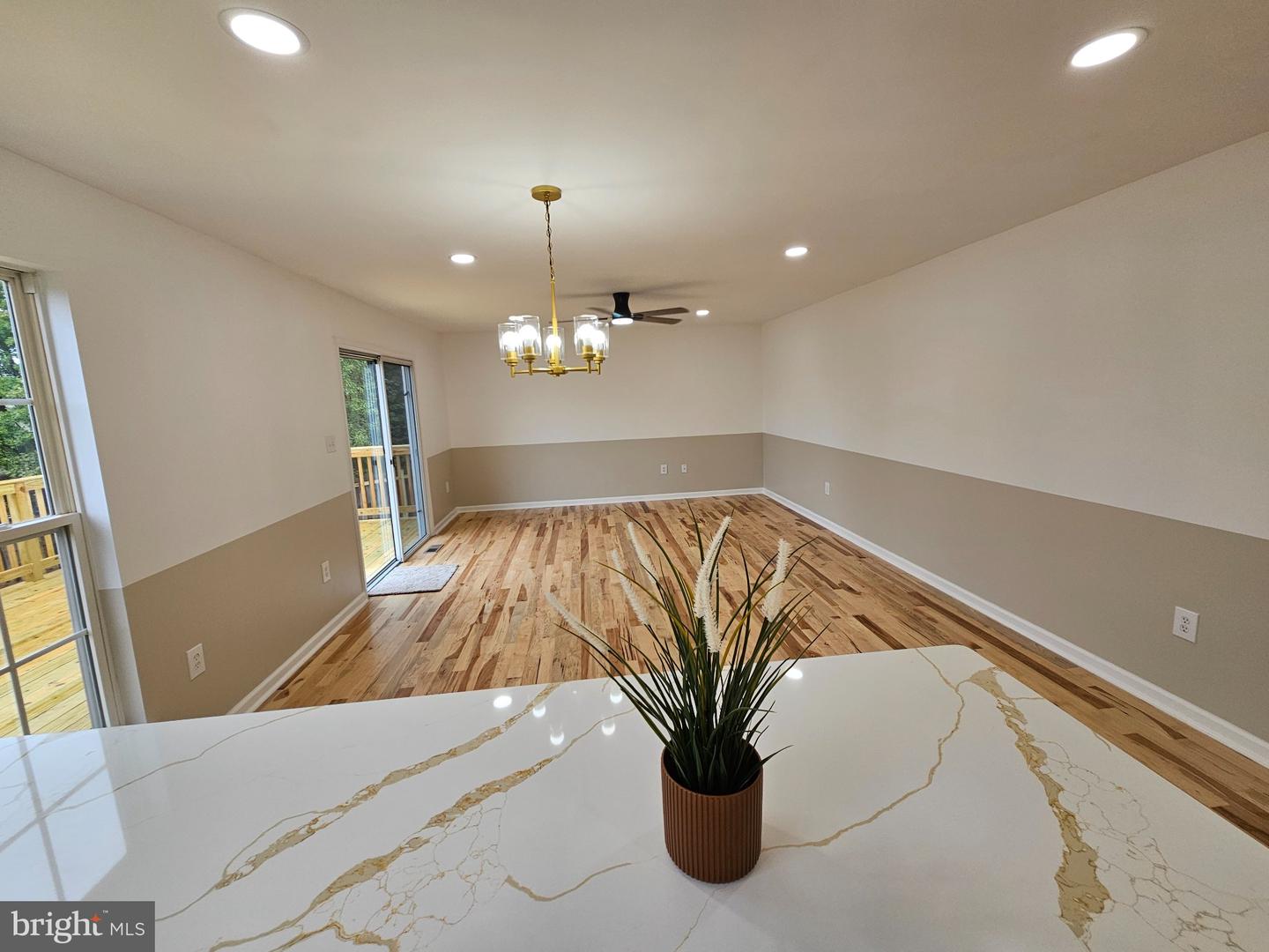 13116 Queensdale Dr Property Photo 28