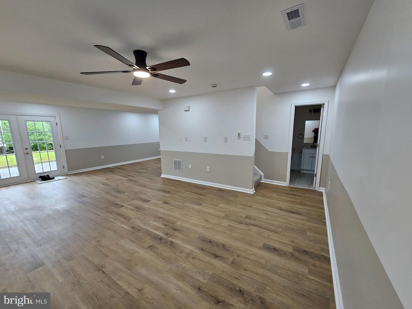 13116 Queensdale Dr Property Photo 36