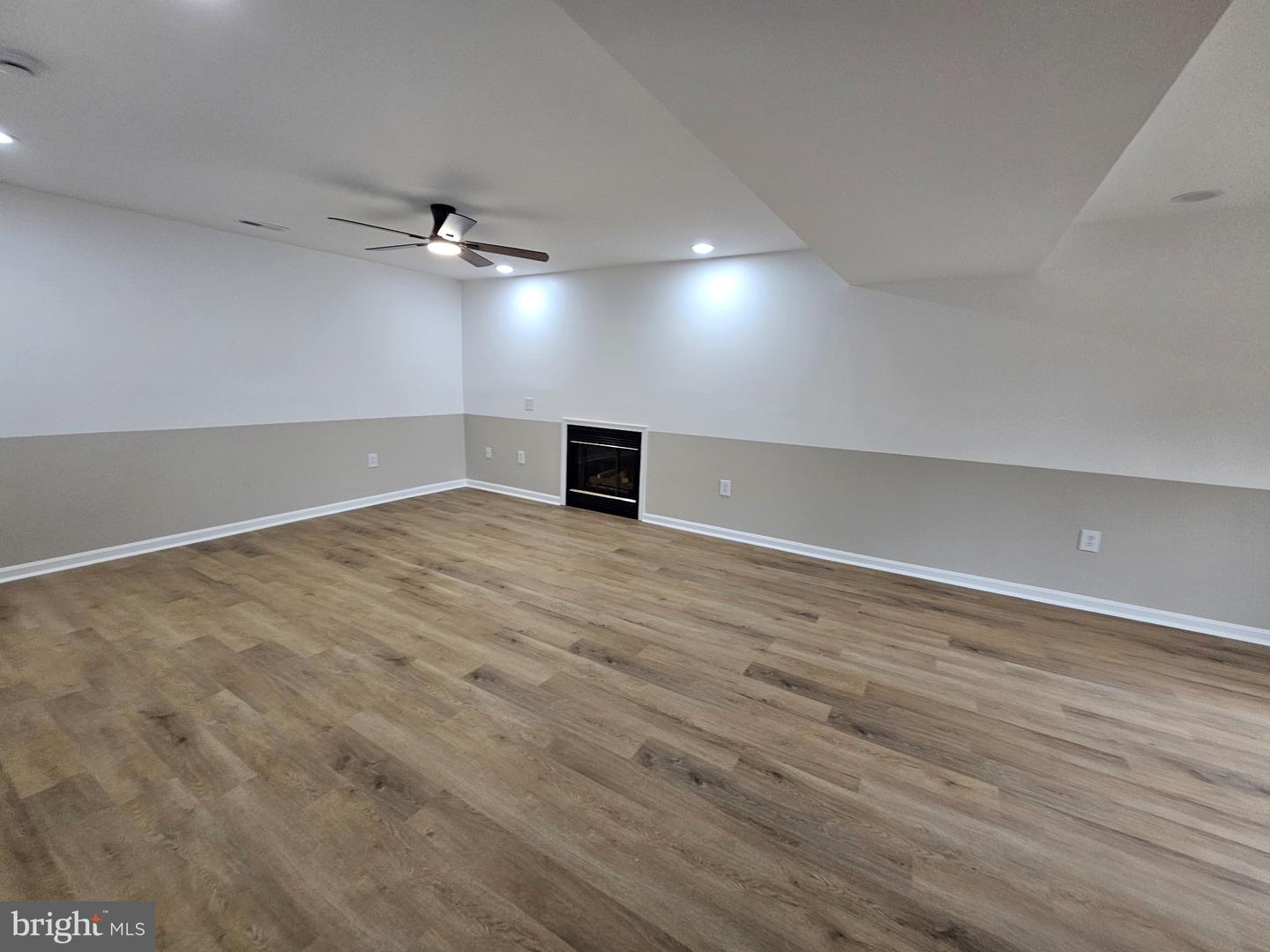13116 Queensdale Dr Property Photo 42