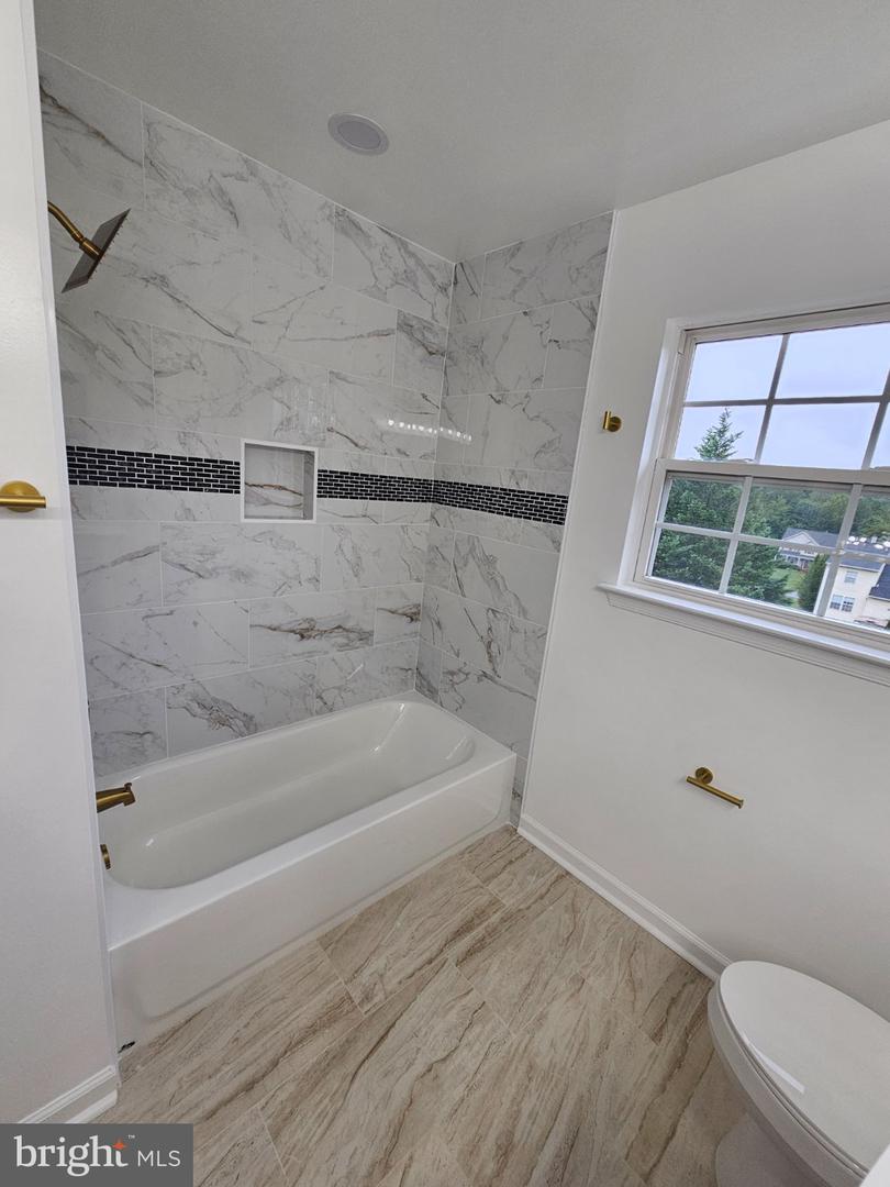 13116 Queensdale Dr Property Photo 62