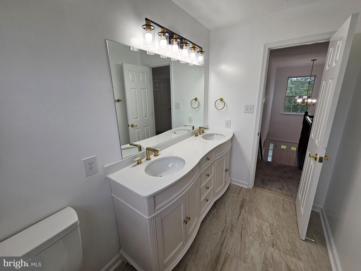 13116 Queensdale Dr Property Photo 63