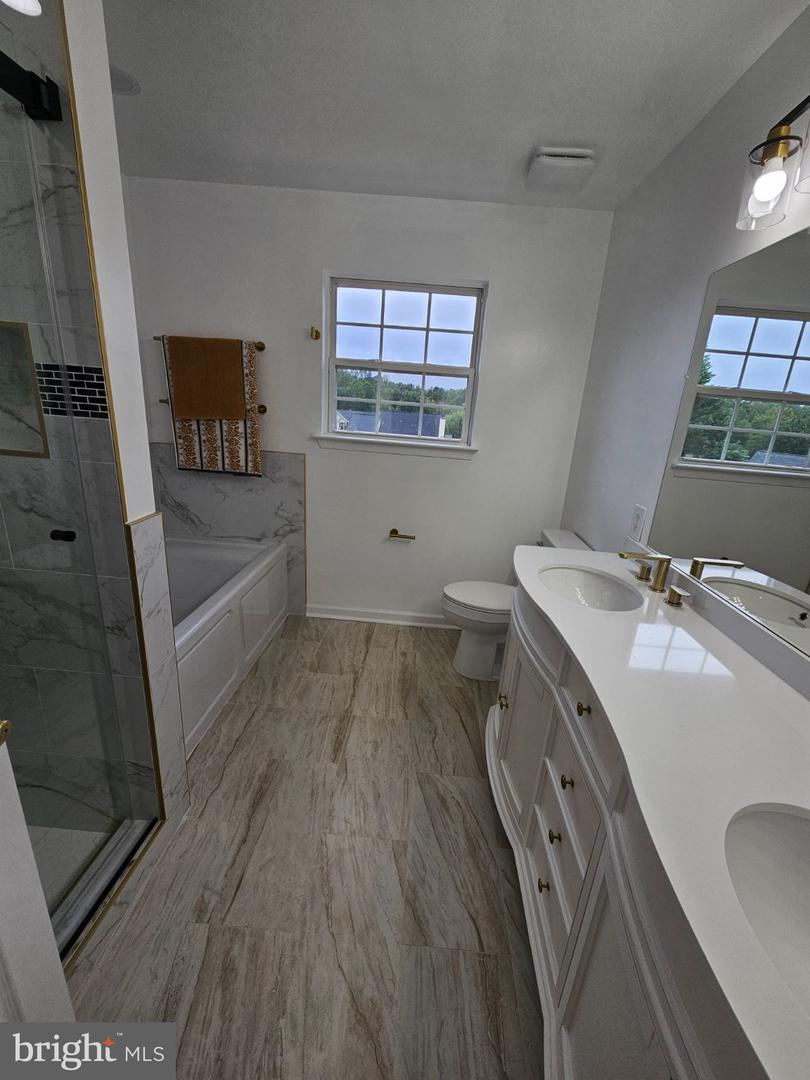 13116 Queensdale Dr Property Photo 76