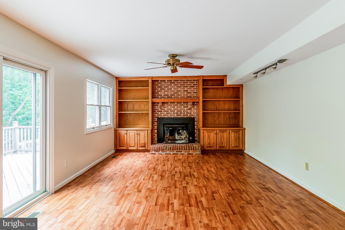 15074 Barkwood Dr Property Photo 3