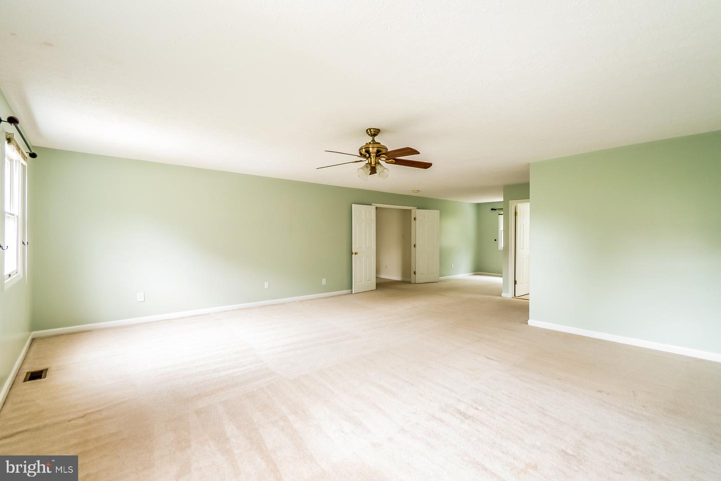 15074 Barkwood Dr Property Photo 10