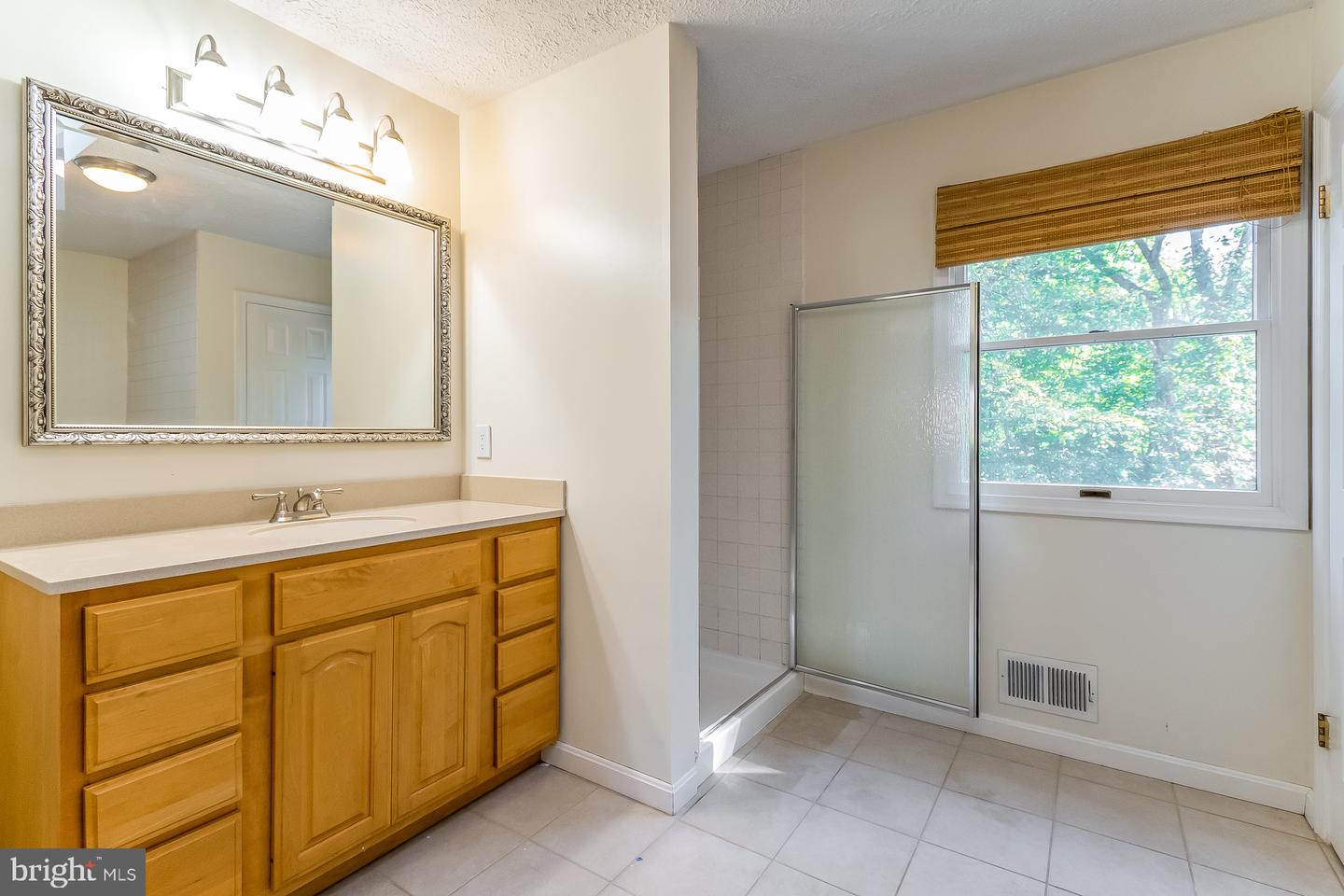 15074 Barkwood Dr Property Photo 28