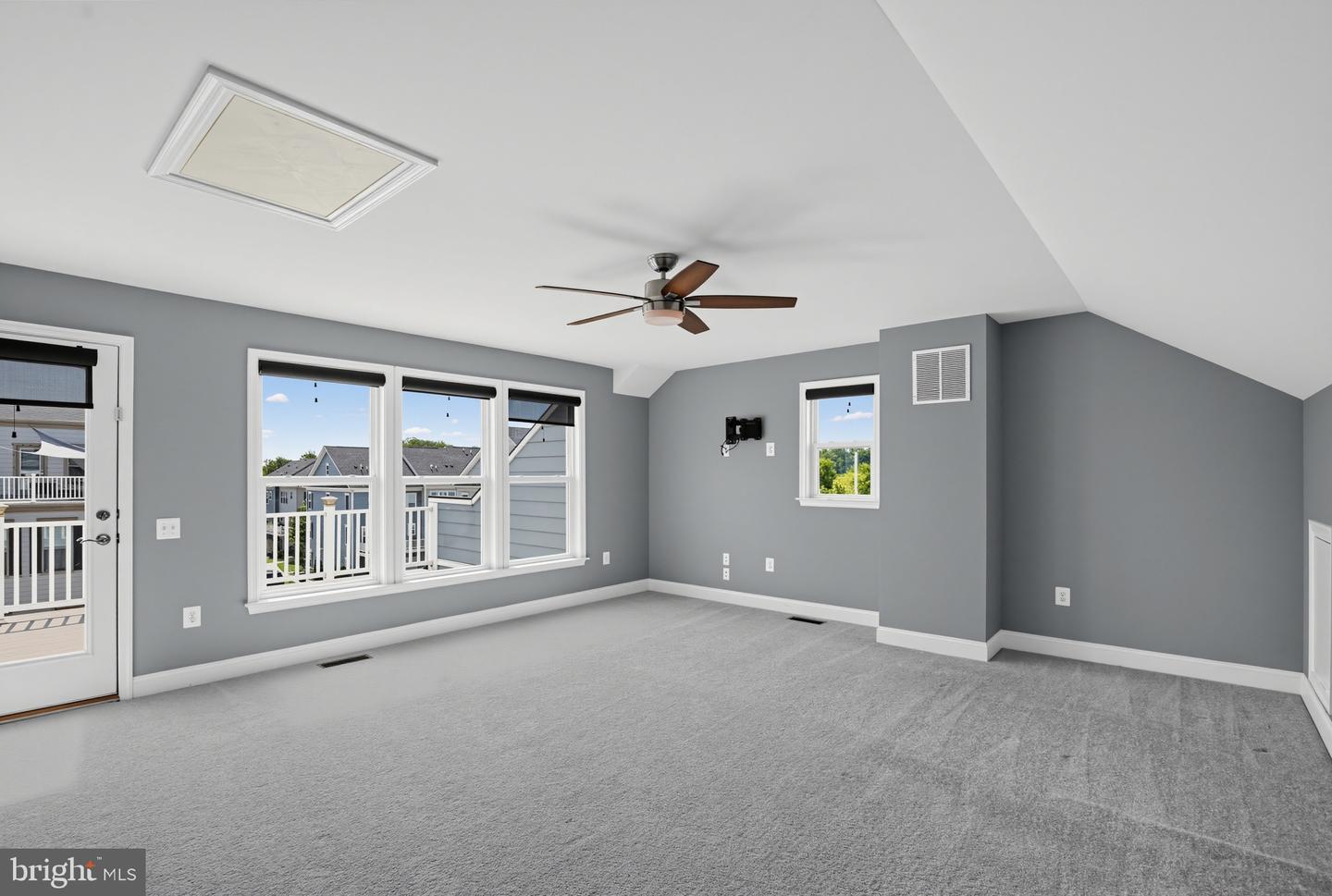 VAPW2131032 Property Photo 24