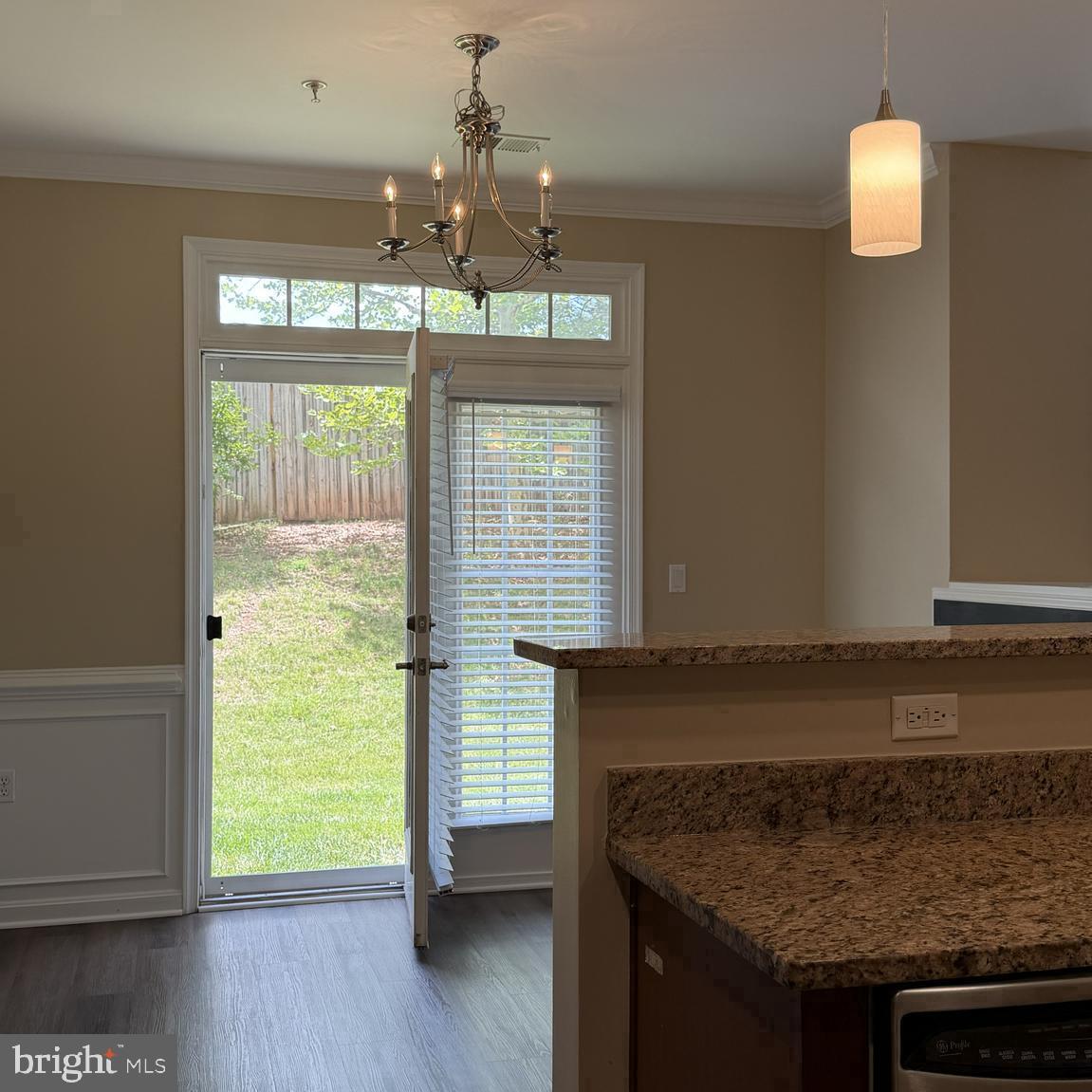 6765 Hampton Bay Ln Property Photo 8
