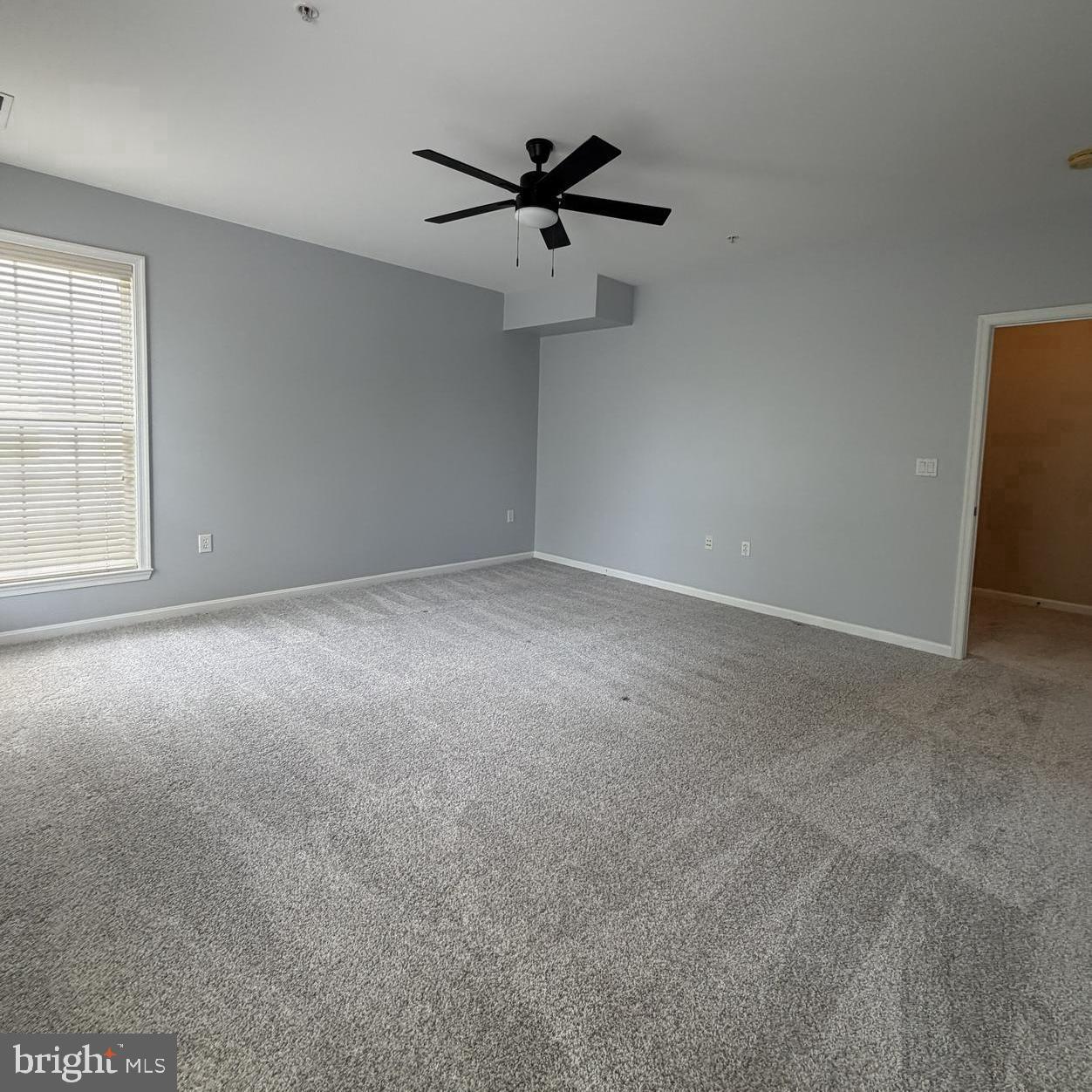 6765 Hampton Bay Ln Property Photo 11
