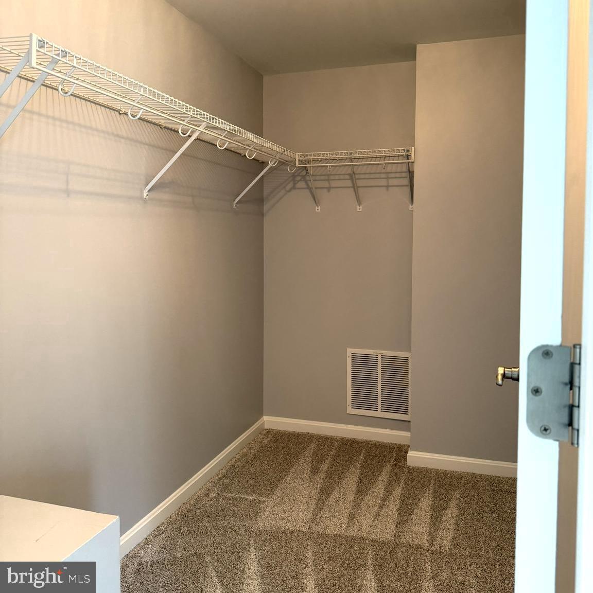 6765 Hampton Bay Ln Property Photo 12