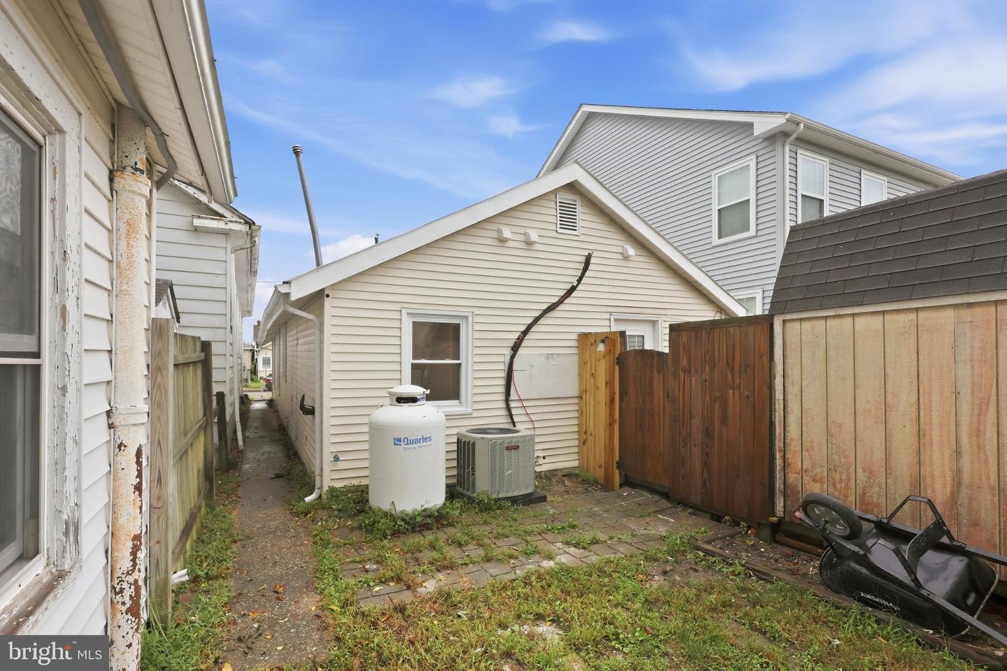 245 4th Ave Property Photo 32