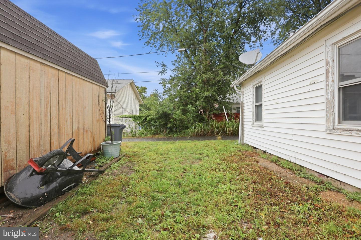 245 4th Ave Property Photo 33
