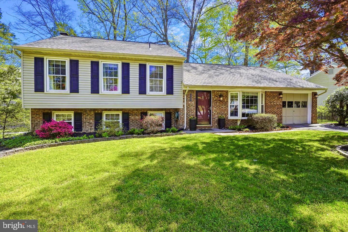 15887 Cliffbrook Ct Property Photo 1