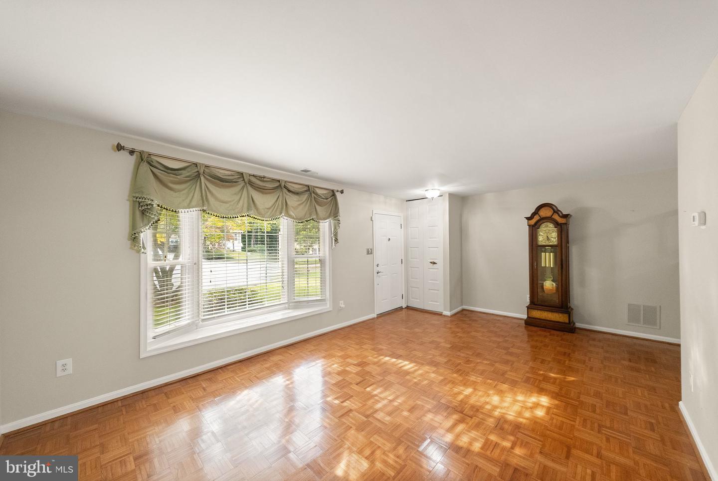 15887 Cliffbrook Ct Property Photo 14