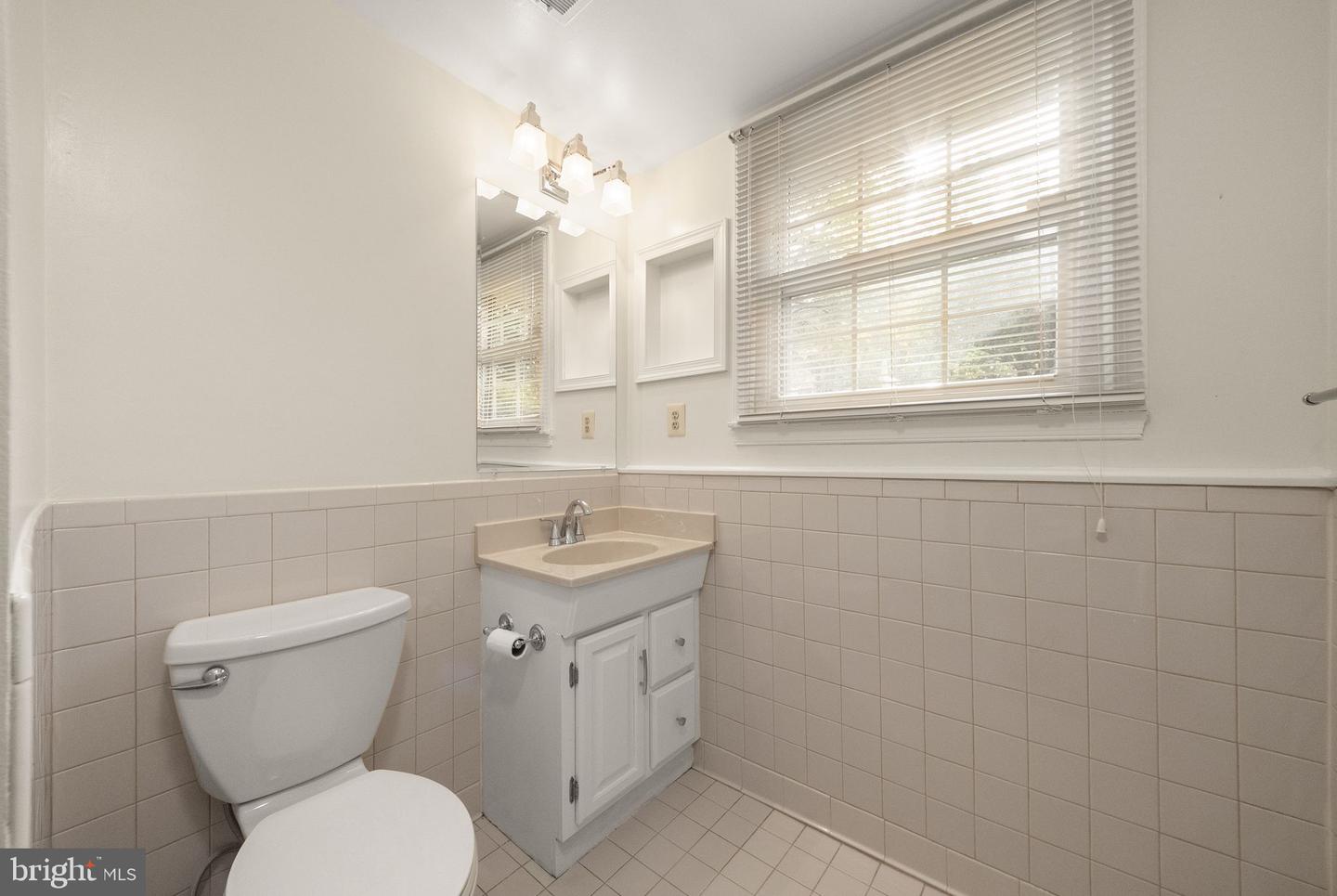 15887 Cliffbrook Ct Property Photo 42