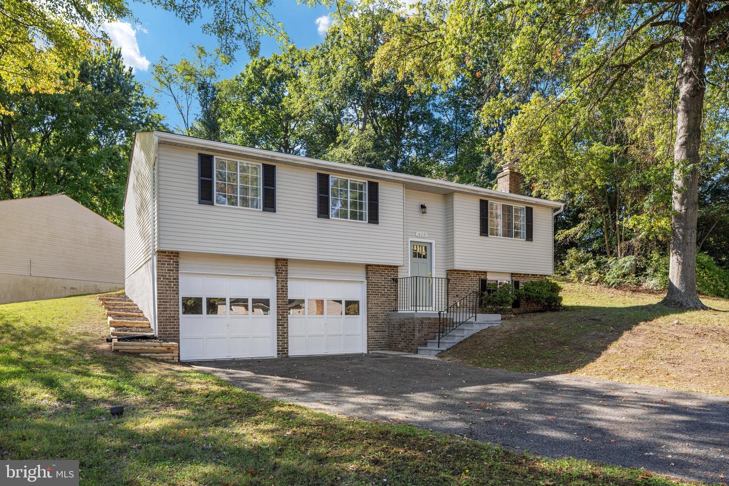 16091 Radburn St Property Photo 2
