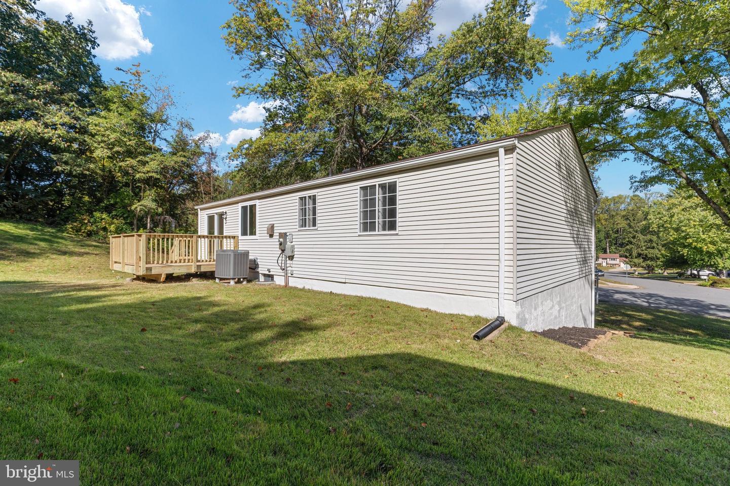 16091 Radburn St Property Photo 34
