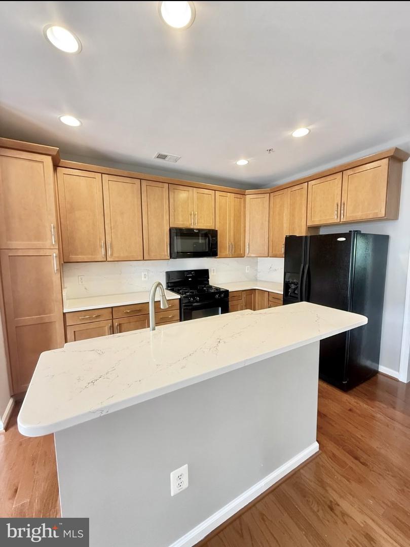 14571 MARLOW ST Property Photo 1