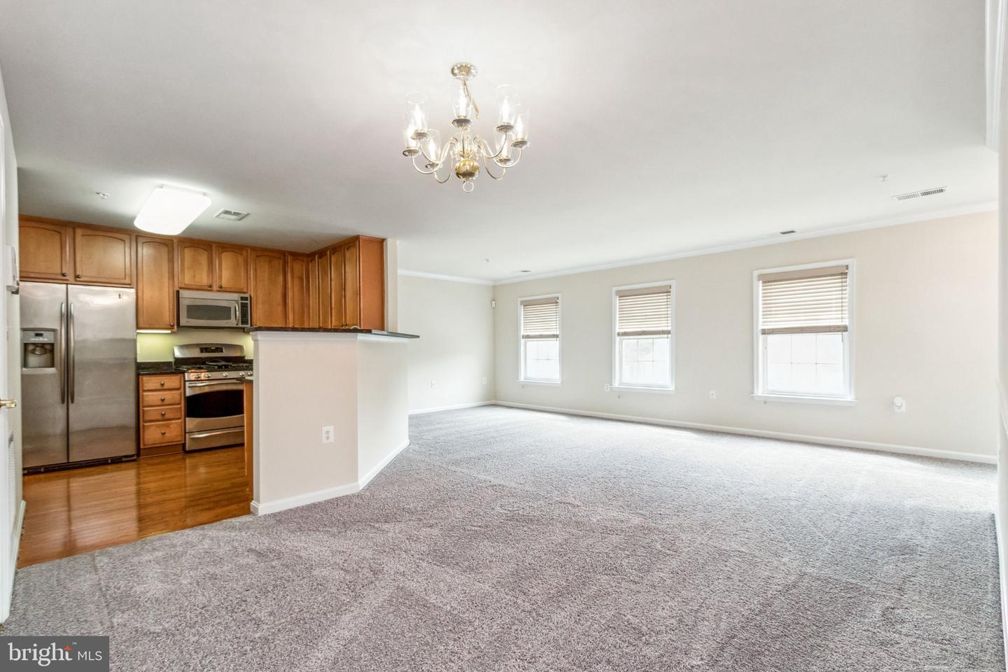 2801 Chinkapin Oak Ln Property Photo 8
