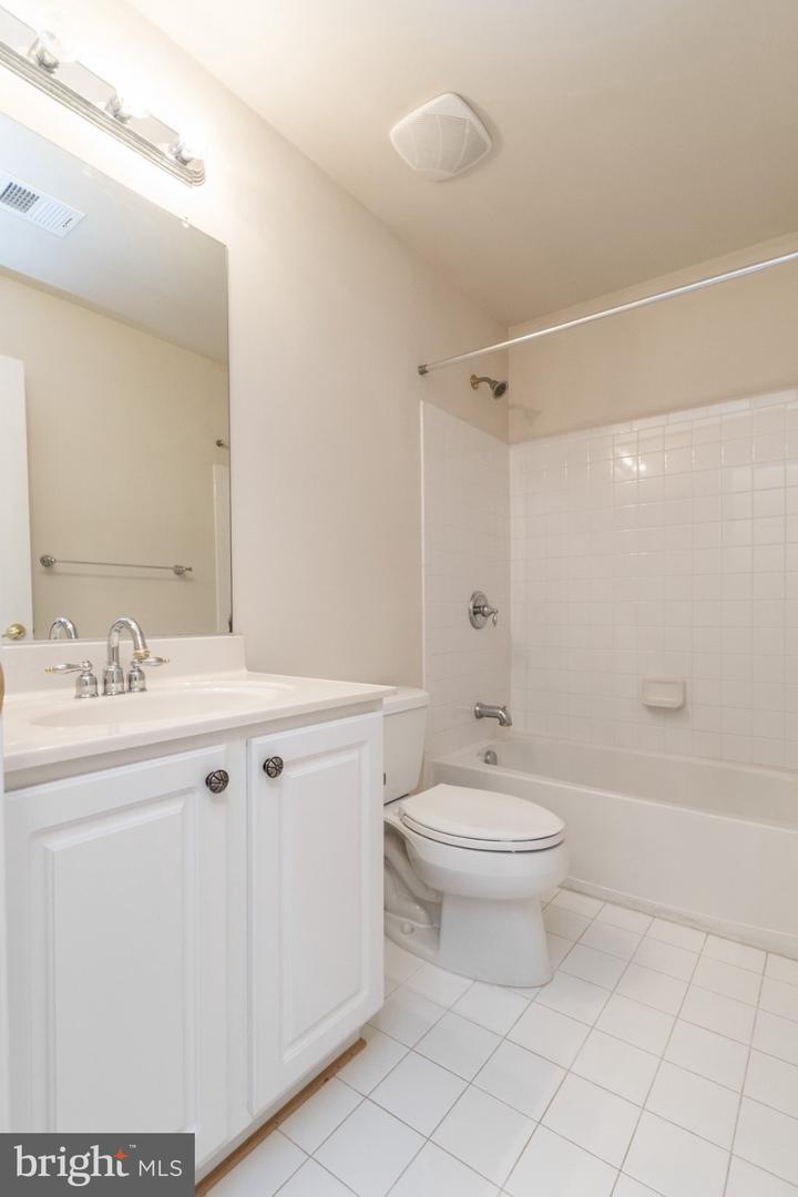 2801 Chinkapin Oak Ln Property Photo 11