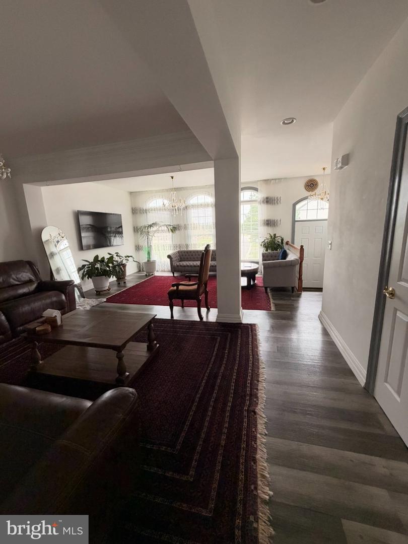 6846 Witton Cir Property Photo 13