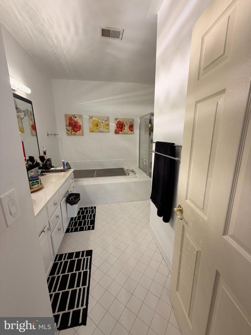 6846 Witton Cir Property Photo 33
