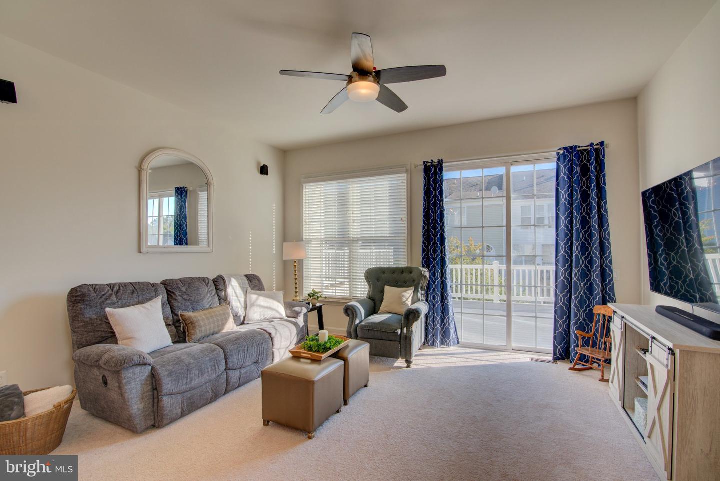 15055 Clementine Way Property Photo 4