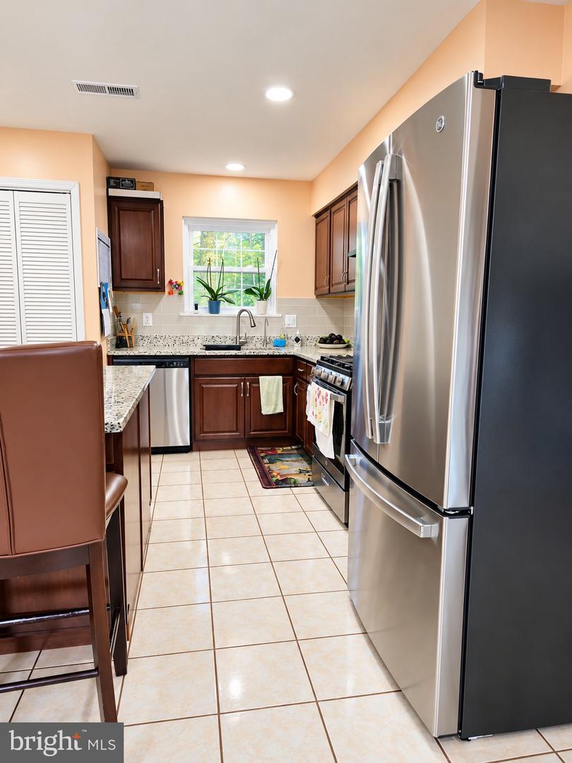14413 Summerton Ln Property Photo 16