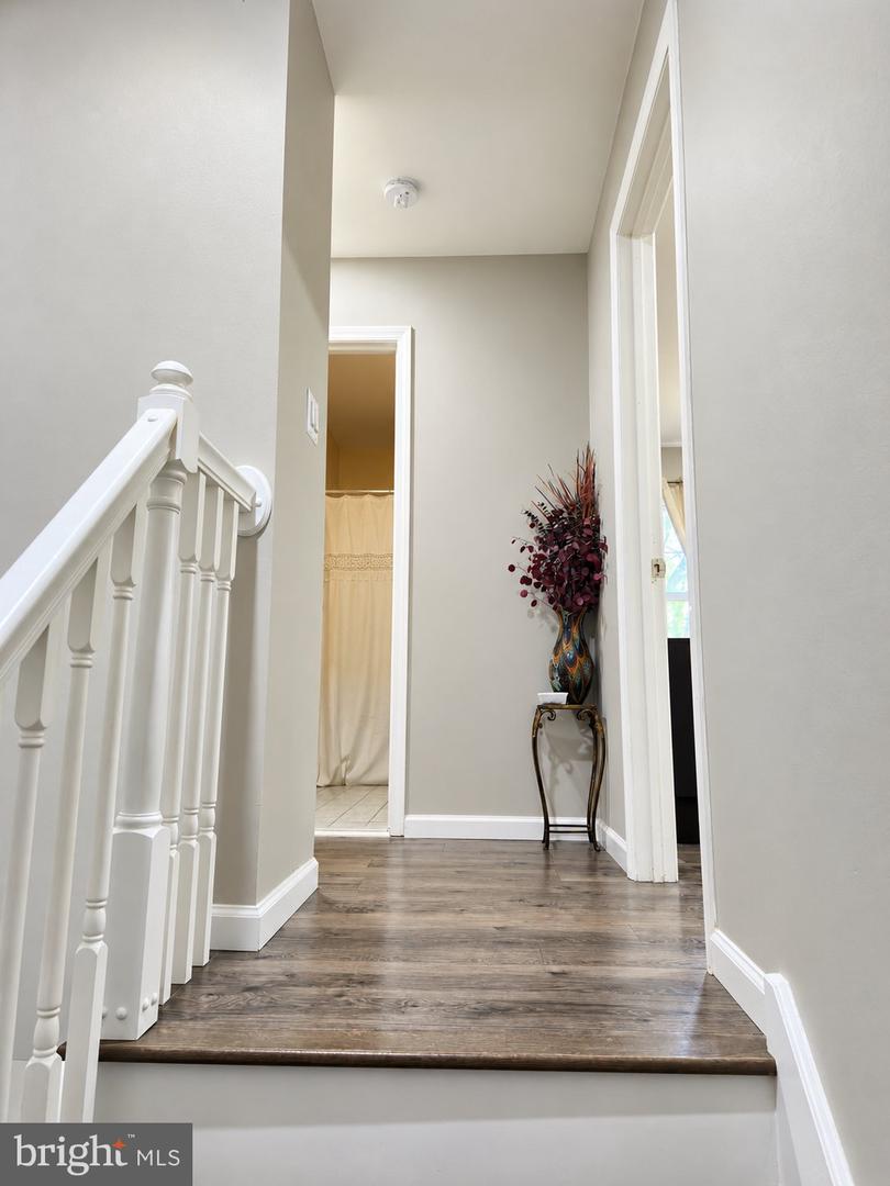 14413 Summerton Ln Property Photo 32