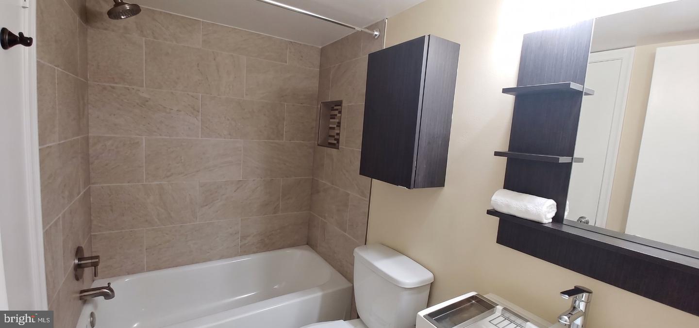 12219 Chaucer Ln #12219 Property Photo 12