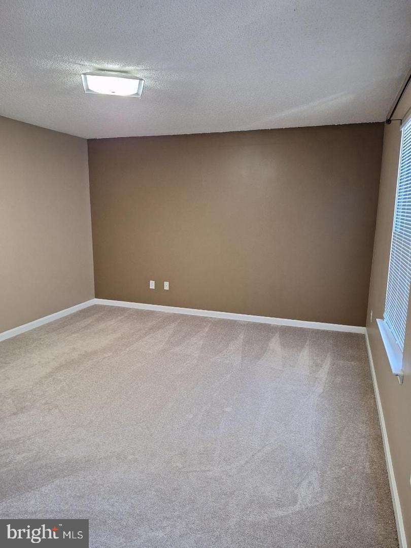 12219 Chaucer Ln #12219 Property Photo 15