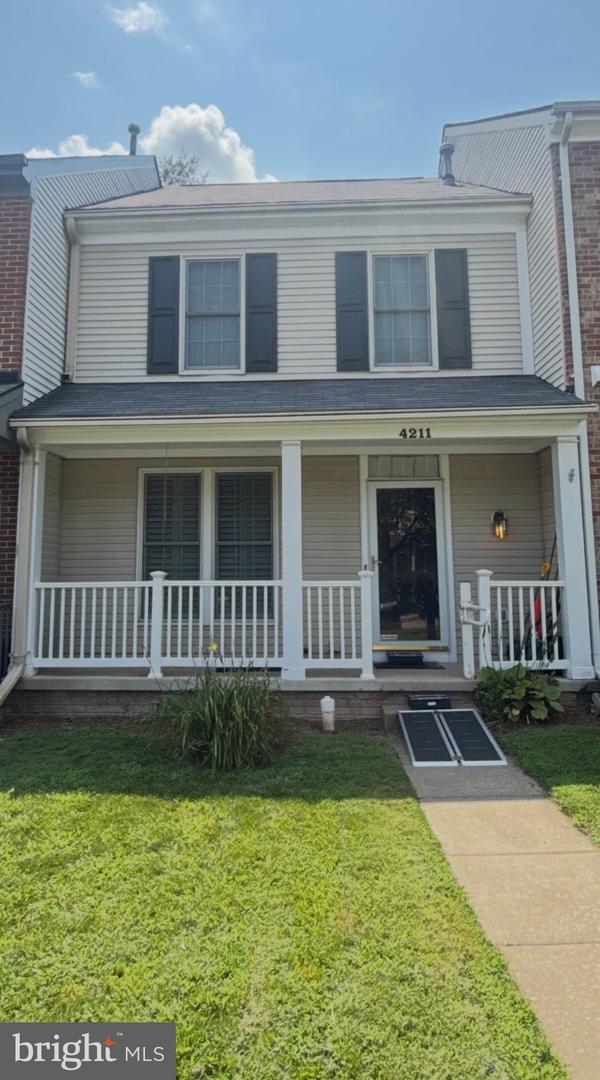4211 Devonwood Way Property Photo 1