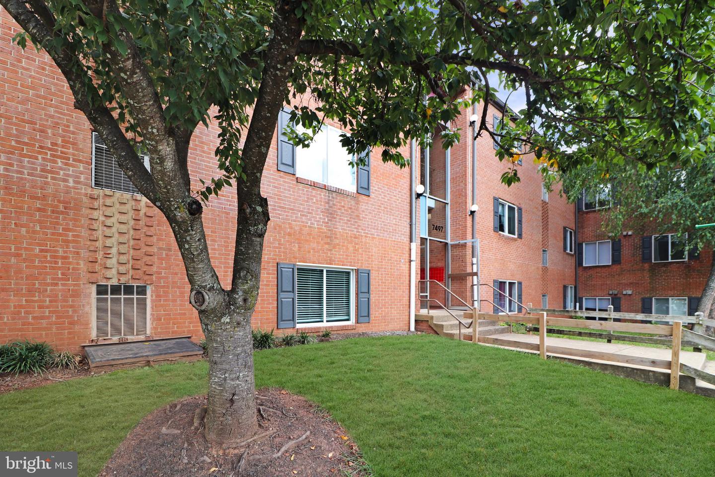 7497 Prince Charles Ct #5 Property Photo 2