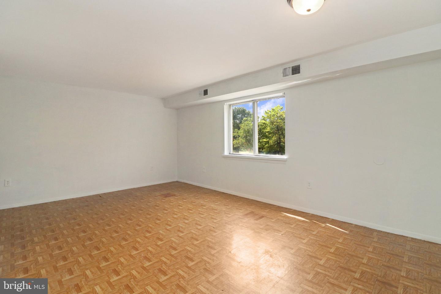 7497 Prince Charles Ct #5 Property Photo 8