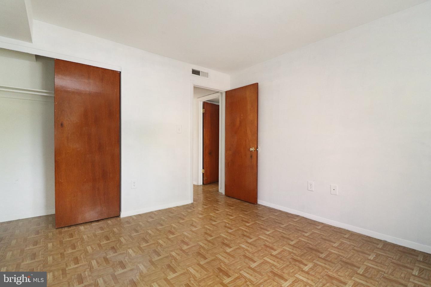 7497 Prince Charles Ct #5 Property Photo 14