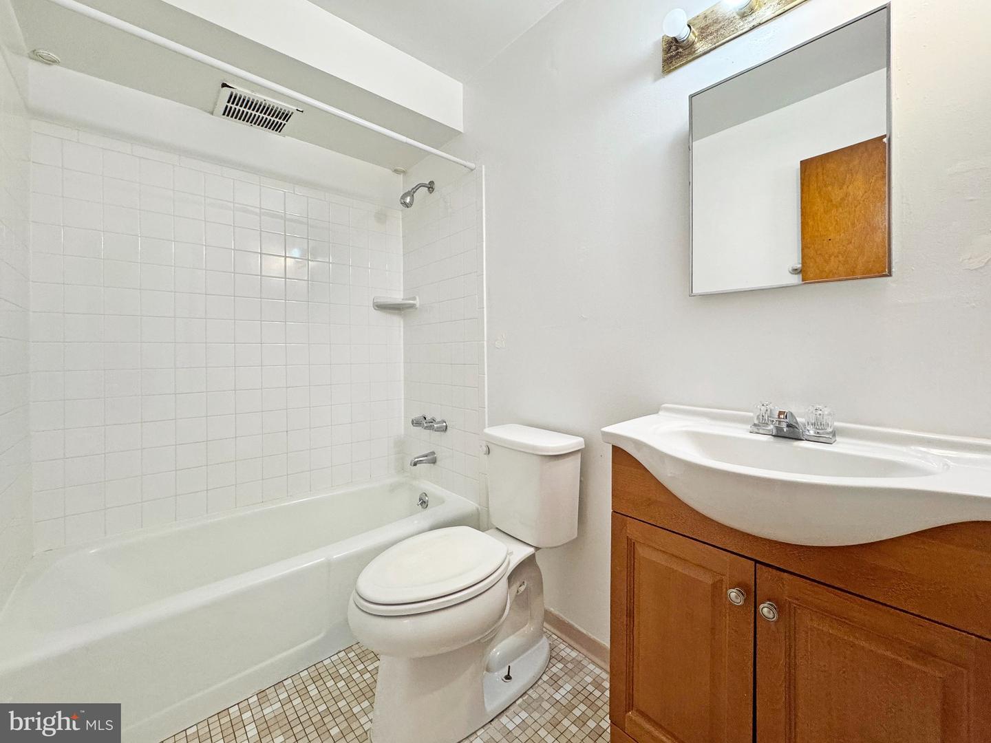 7497 Prince Charles Ct #5 Property Photo 15