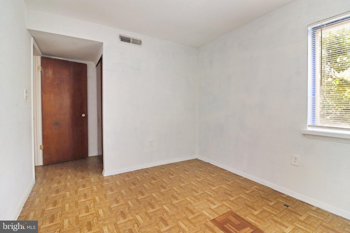 7497 Prince Charles Ct #5 Property Photo 17