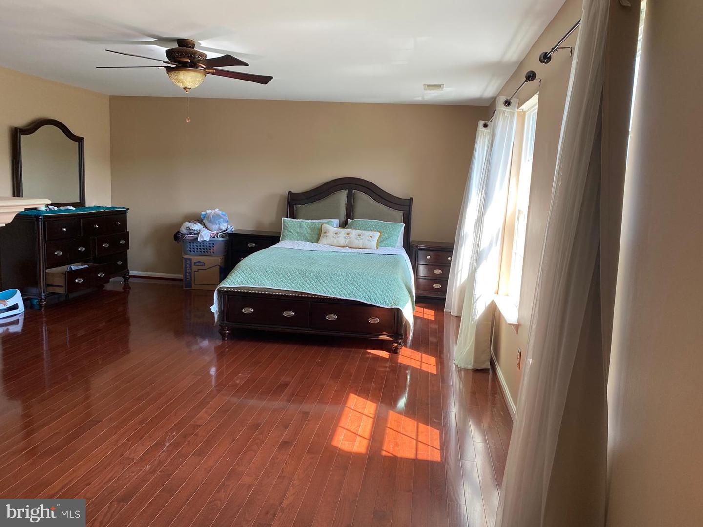 8570 Daltons Grove Way Property Photo 9