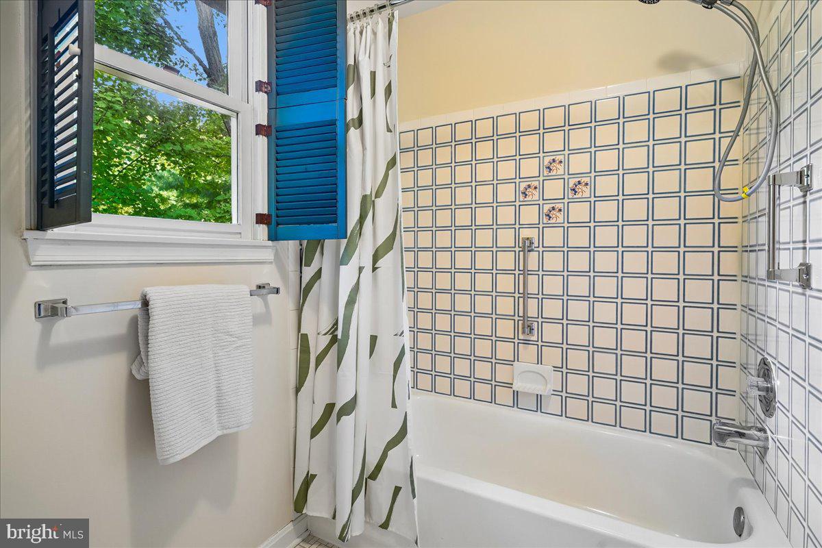 15880 Cliffbrook Ct Property Photo 27