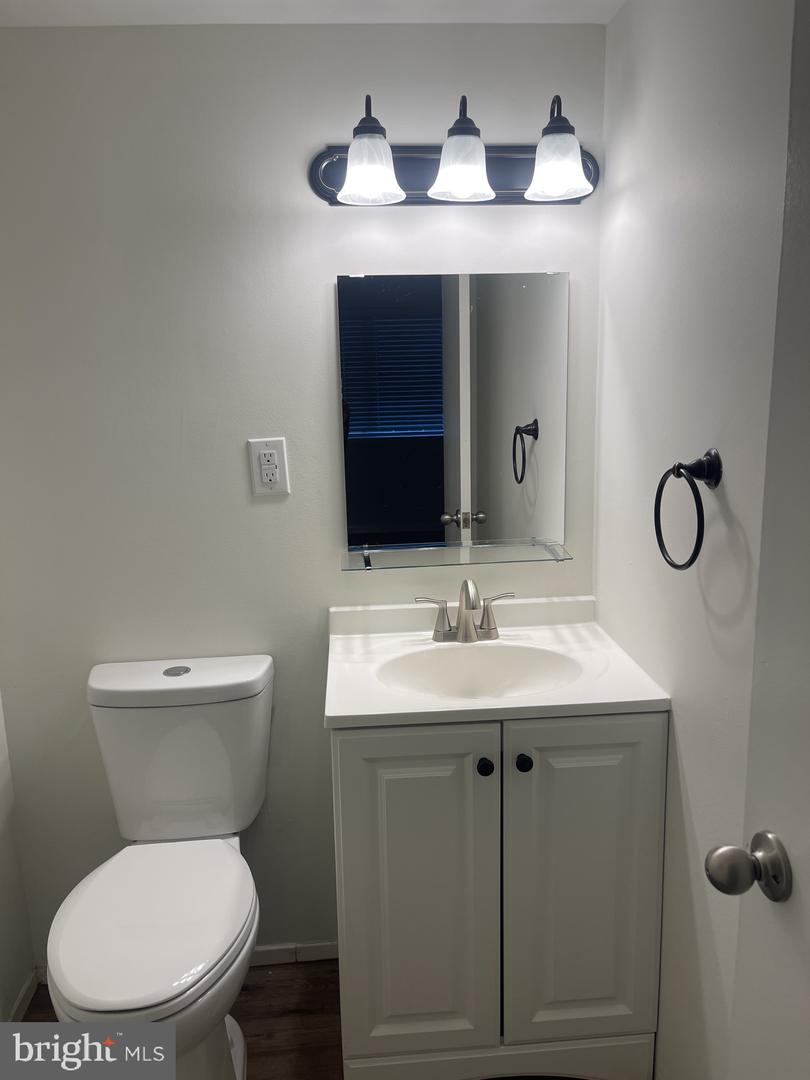 1543 Colonial Dr #204 Property Photo 11