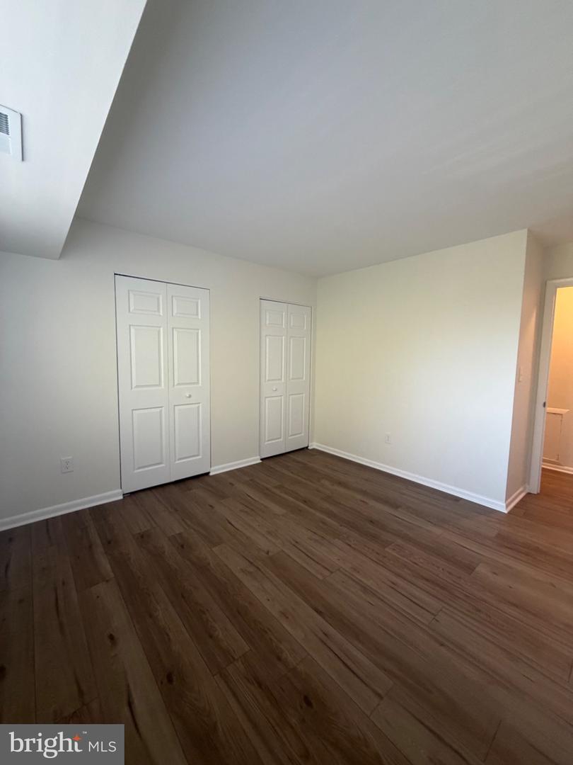 1543 Colonial Dr #204 Property Photo 14
