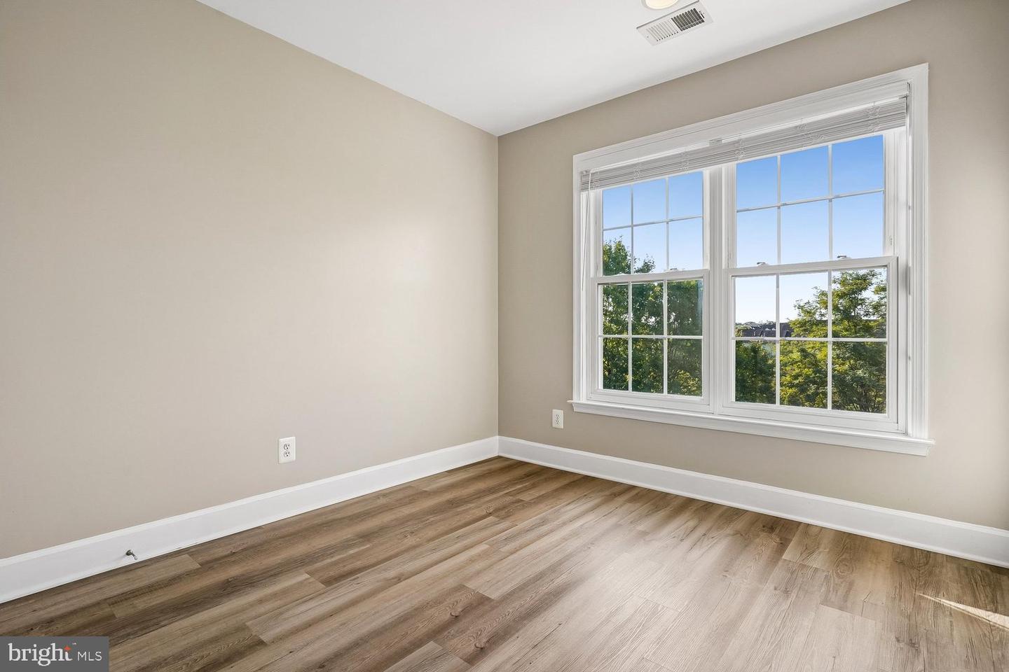 14614 Robin Glen Way Property Photo 20