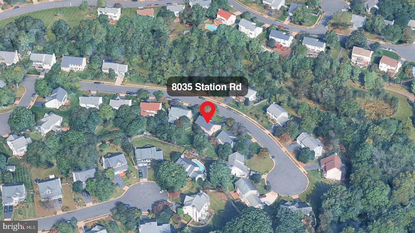 8035 Station Rd Property Photo 2