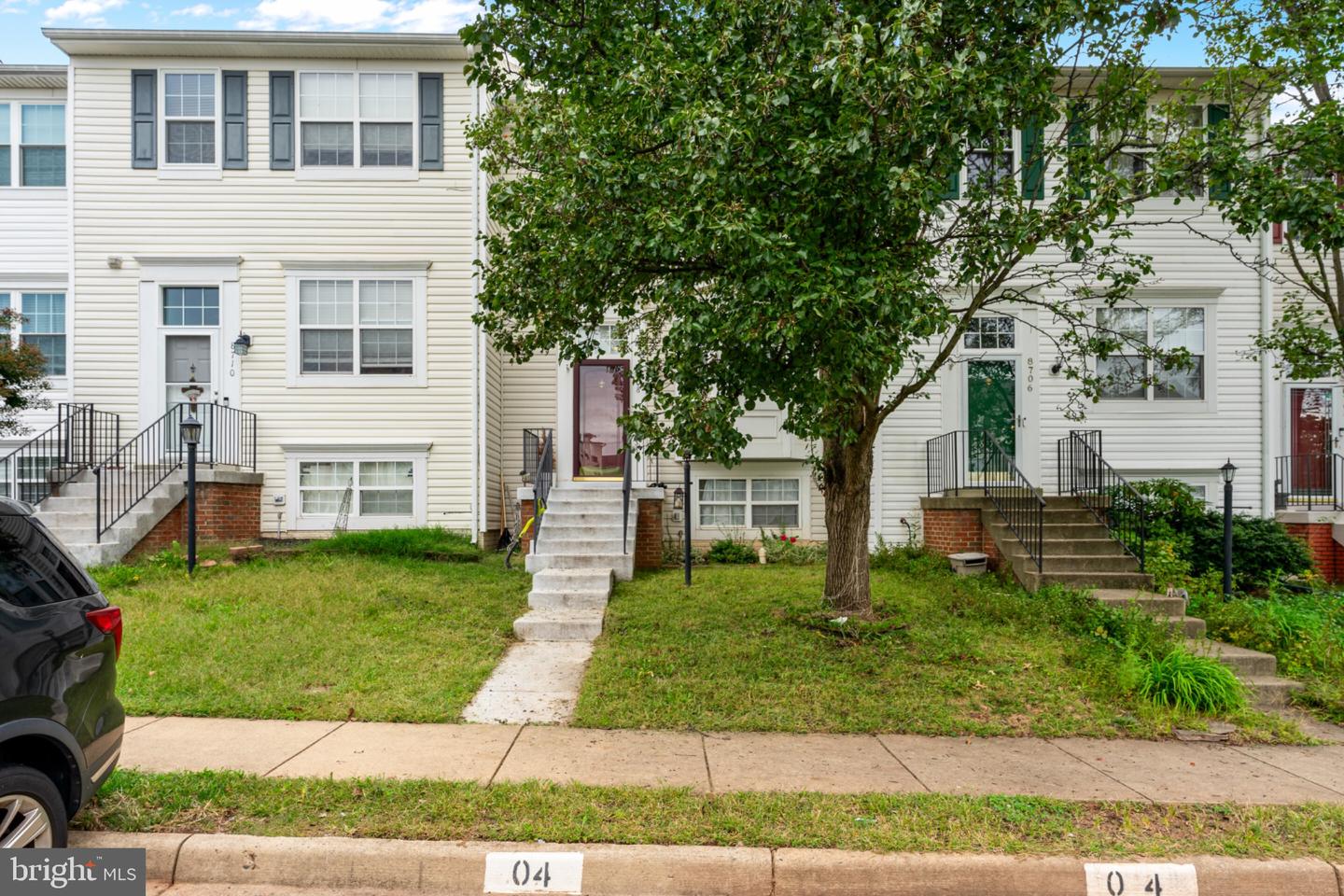 8708 FARNHAM WAY Property Photo 1