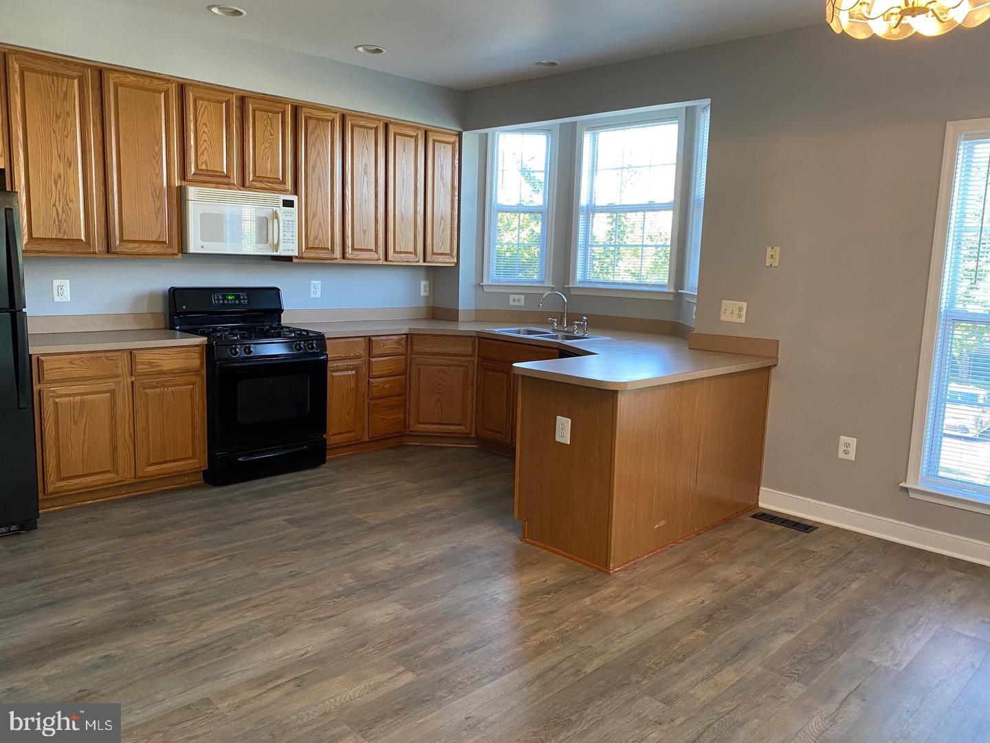 15349 Bronco Way Property Photo 8